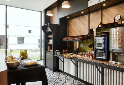 Cuisine ou kitchenette dans l'établissement B&B HOTEL Cergy Saint Christophe