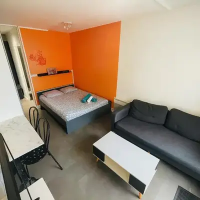 Studio tout équipé - 300m gare - 005