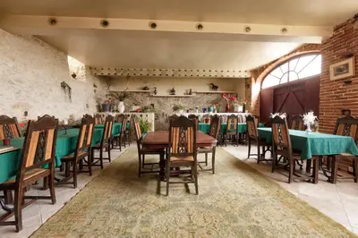 Restaurant ou autre lieu de restauration dans l'établissement Château du Jard