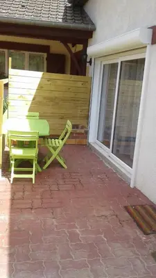 Terrasse ou espace extérieur de l'établissement gîte le voyageur