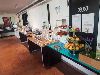 Nourriture dans l'hôtel ou à proximité