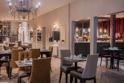 Restaurant ou autre lieu de restauration dans l'établissement Hôtel Littéraire Gustave Flaubert, BW Signature Collection