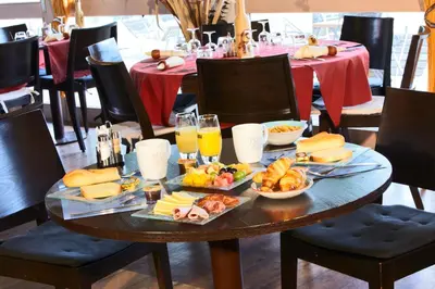 Nourriture dans l'hôtel ou à proximité