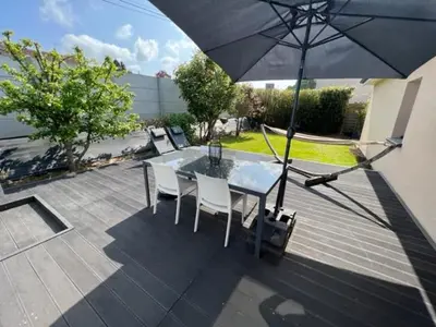 Terrasse ou espace extérieur de l'établissement Charmant studio neuf de 40m2 / tout confort