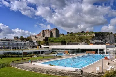 Piscine de l'établissement Smile ou située à proximité