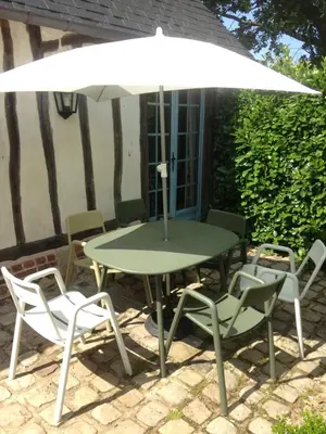 Terrasse ou espace extérieur de l'établissement Le Clos-Masure de Béatrice