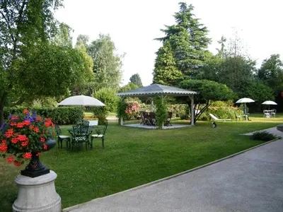 Jardin de l'établissement Villa Les Iris