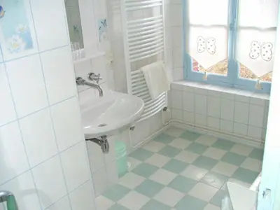 Salle de bains dans l'établissement Chez Francine et Xavier