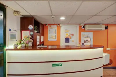 Hall ou réception de l'établissement Premiere Classe Rouen Sud - Parc Des Expositions