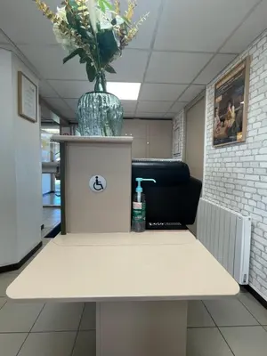 Cuisine ou kitchenette dans l'établissement Premiere Classe Amiens Est - Glisy