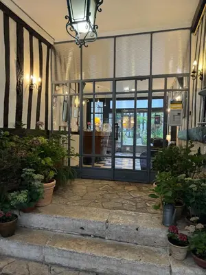 Façade ou entrée de l'établissement Hôtel De La Cathédrale