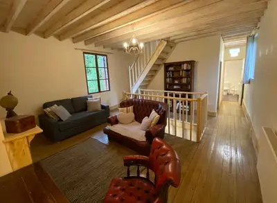 Coin salon dans l'établissement Stunning 5 bedroom French Manor house, Normandy
