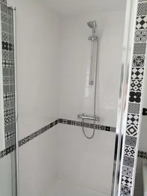 Salle de bains dans l'établissement Chambre Le Notre Le Domaine Des Jardins De Bracquetuit