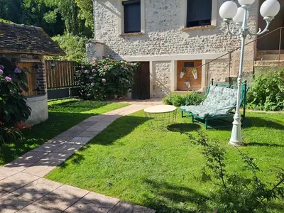 Jardin de l'établissement L'Abaca 21