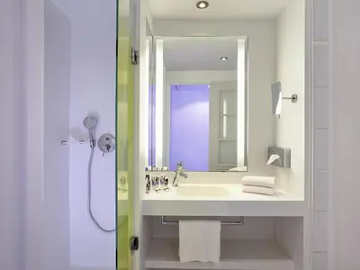 Salle de bains dans l'établissement Mercure Rouen Centre Cathédrale