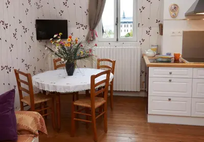 Cuisine ou kitchenette dans l'établissement LA VILLA DES ROCHES
