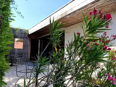 Jardin de l'établissement Chambres d'hôtes La Tribu