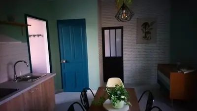 Cuisine ou kitchenette dans l'établissement Le jardin des Écureuils