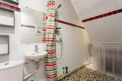 Salle de bains dans l'établissement Ravissant studio privé 2 pièces 