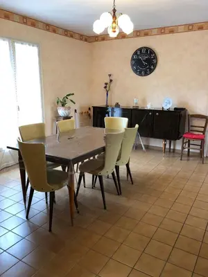Coin salon dans l'établissement La Maison Trèfle