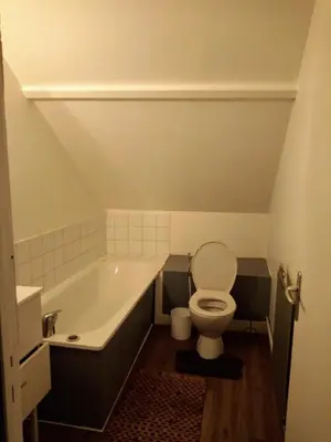 Salle de bains dans l'établissement L'Hirondelle