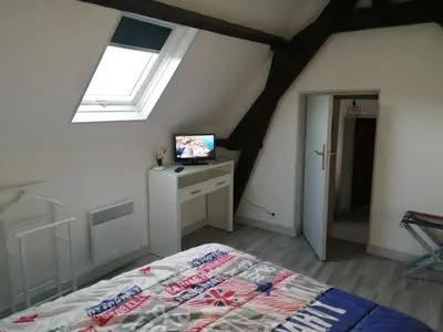 Télévision ou salle de divertissement dans l'établissement Entre MER et FORET