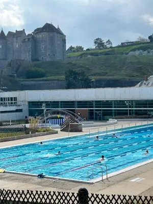 Piscine de l'établissement Grand appartement, 3 chambres, centre de Dieppe ou située à proximité