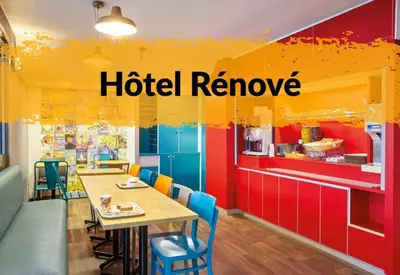 Restaurant ou autre lieu de restauration dans l'établissement Eco hôtel Rouen Louviers Val de Reuil