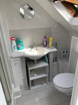 Salle de bains dans l'établissement La belle ecluse du treport