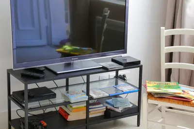 Bibliothèque dans l'appartement