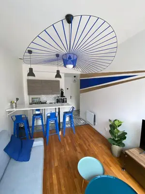 Cuisine ou kitchenette dans l'établissement Appartement vue beffroi