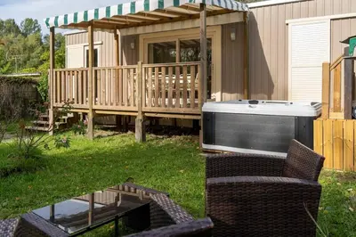 Jardin de l'établissement Camping du Château Vert