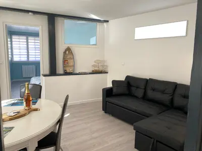 Coin salon dans l'établissement L’Abri Côtier