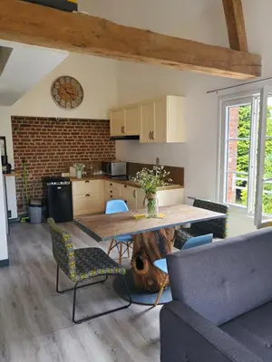 Cuisine ou kitchenette dans l'établissement La Suite du Hameau