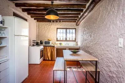 Cuisine ou kitchenette dans l'établissement GITES du BOIS des PERRUCHES