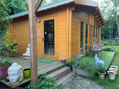 Jardin de l'établissement GITES du BOIS des PERRUCHES