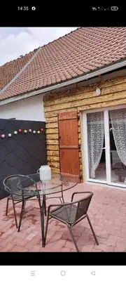 Terrasse ou espace extérieur de l'établissement Loft avec Baignoire SPA LÉcrin Romantique