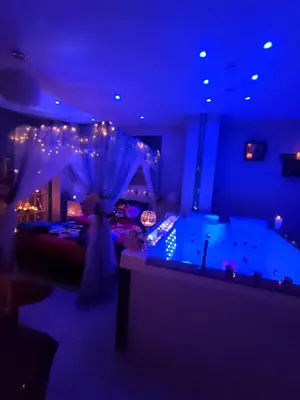 Plan de l'établissement Loft avec Baignoire SPA LÉcrin Romantique