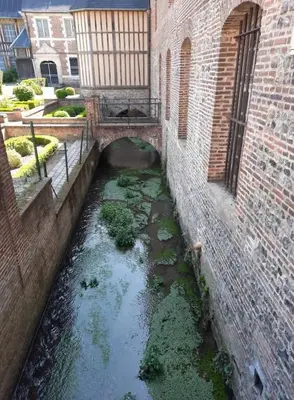 Plan de l'établissement LA CLOSERIE D'ISABAULT
