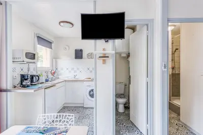 Cuisine ou kitchenette dans l'établissement Aqualina