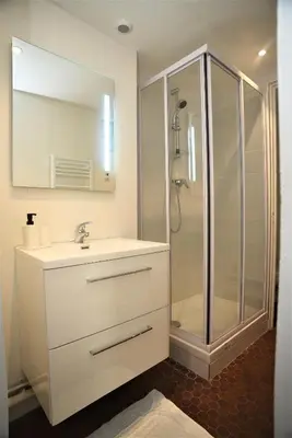 Salle de bains dans l'établissement LOU La Chaloupe