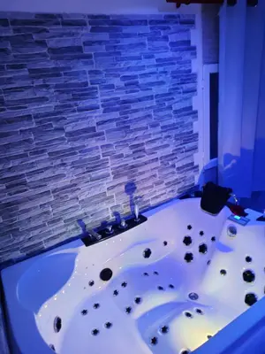Plan de l'établissement Chambre meublée indépendante, jacuzzi dans la chambre à 60110 Amblainville près de Paris