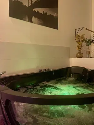 Plan de l'établissement Apt 35 m2 Baignoire Balnéo terrasse privée