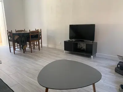 Télévision ou salle de divertissement dans l'établissement Maison La perle du Tréport 2 étoiles avec cour à 5 mns à pied la plage