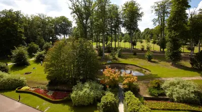 Jardin de l'établissement Le Forges Hotel