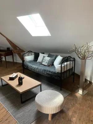 Coin salon dans l'établissement LA CABANE