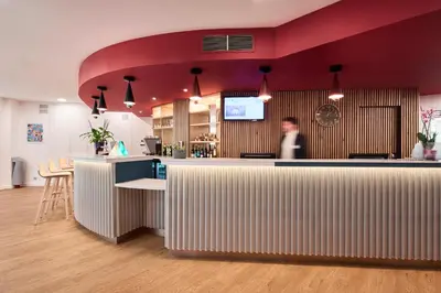 Clients de l'établissement ibis Styles Paris Poissy