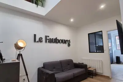 Coin salon dans l'établissement Le Faubourg Dieppe