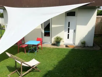 Jardin de l'établissement L'orée du Golf, studio 4