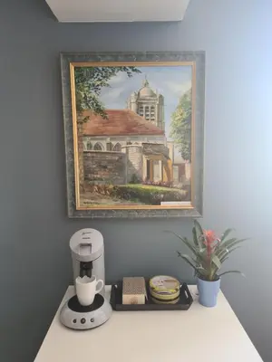 Plateau bouilloire dans l'établissement Le Studio Bis - Appartement meublé tout confort Centre Ville